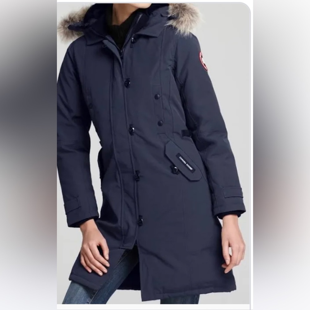 Canada goose Kensington Fusion Fit Down Parka with 
Genuine Coyote Fur Trim XS